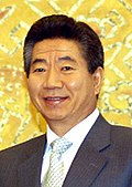https://upload.wikimedia.org/wikipedia/commons/thumb/7/7e/Roh_Moo-hyun_3.jpg/120px-Roh_Moo-hyun_3.jpg